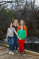 Elizabeth and Jen Family Portraits 2025-13