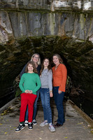 Elizabeth and Jen Family Portraits 2025-14