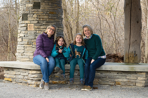 Elizabeth and Jen Family Portraits 2022-1
