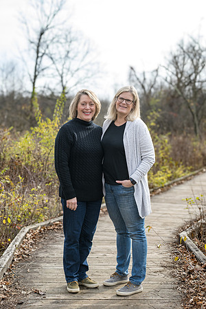 Elizabeth and Jen Family Portraits 2024-50