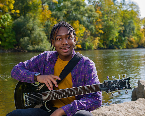 Dakarai Senior Portrait Pic -14