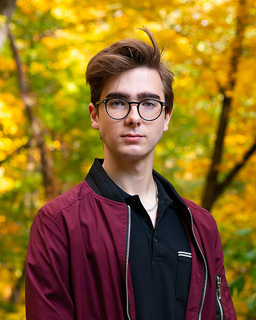 Finn Senior Portrait Pic -7