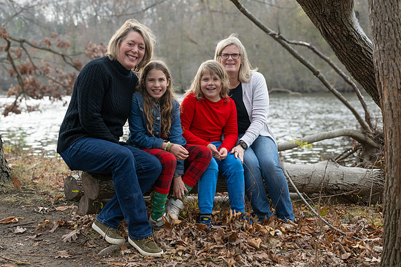 Elizabeth and Jen Family Portraits 2024-7