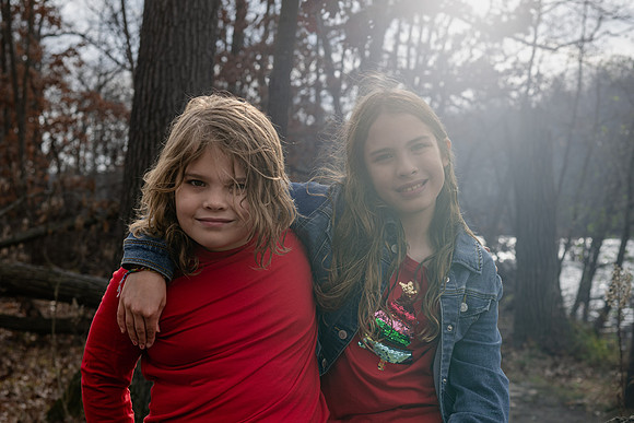 Elizabeth and Jen Family Portraits 2024-3